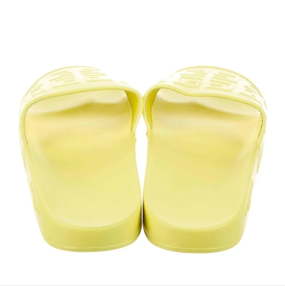 Givenchy Rubber Pool Slides